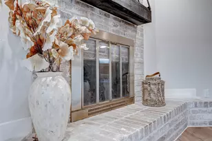 15706 Dunmoor Dr, Houston, TX 77059 - Photo 4