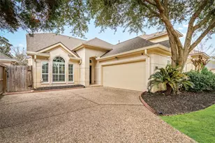 8310 Bon Hill Ct, Spring, TX 77379 - Photo 2