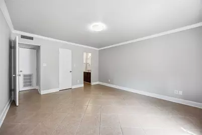 5353 Institute Lane #8, Houston, TX 77005 - Photo 14