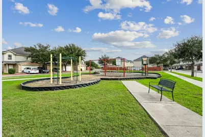 12011 Hira Lake Drive, Houston, TX 77099 - Photo 18