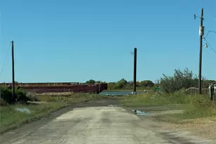 1410 12th St, Port Bolivar, TX 77650 - Photo 18