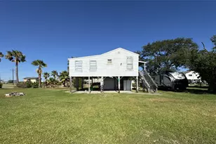 1410 12th St, Port Bolivar, TX 77650 - Photo 2