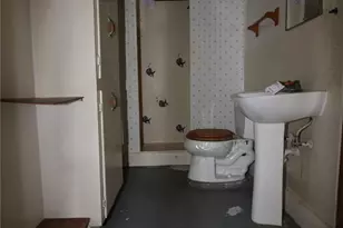 107 Admiral Ln, Freeport, TX 77541 - Photo 34