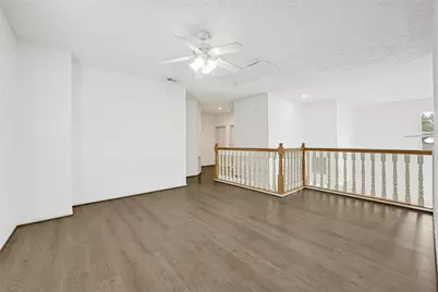 10535 Emnora Lane, Houston, TX 77043 - Photo 14