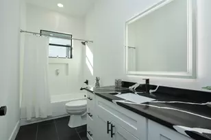 1224 Johnston St, Houston, TX 77022 - Photo 32