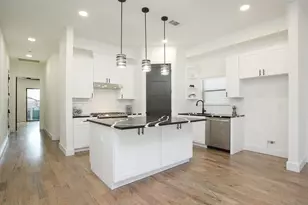 1224 Johnston St, Houston, TX 77022 - Photo 10