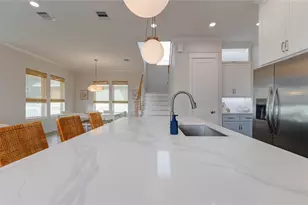 4010 Miramar Ct, Galveston, TX 77554 - Photo 10