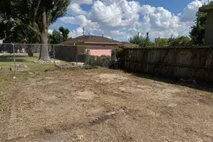 6810 Bleker St, Houston, TX 77016 - Photo 36