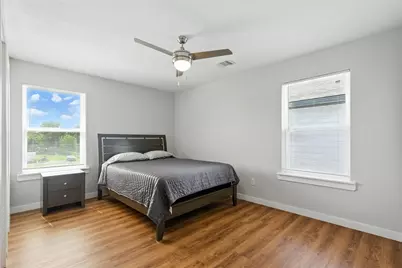 4112 Majestic Street #AB, Houston, TX 77026 - Photo 22