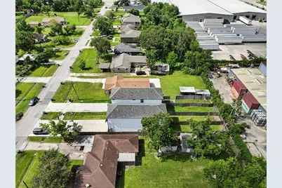 4112 Majestic Street #AB, Houston, TX 77026 - Photo 32