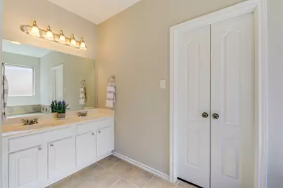 8402 Terrace Brook Drive, Houston, TX 77040 - Photo 12