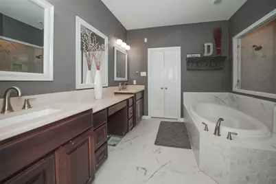27511 Caldwell Sky Lane, Fulshear, TX 77441 - Photo 18