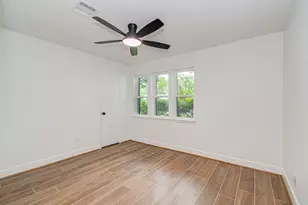11223 Voltaire Dr, Houston, TX 77065 - Photo 18