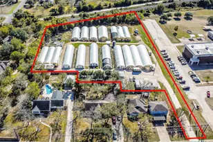 511 W Main St, Weimar, TX 78962 - Photo 1