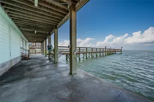 740 Copano Cove, Rockport, TX 78382 - Photo 6