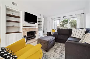 2074 Augusta Dr, Houston, TX 77057 - Photo 4