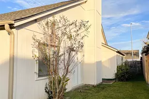 6522 Grandvale Dr, Houston, TX 77072 - Photo 34