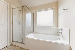 14010 Long Meadow Dr Dr, Houston, TX 77047 - Photo 18