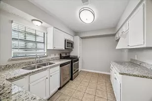 626 Sulphur St, Houston, TX 77034 - Photo 6