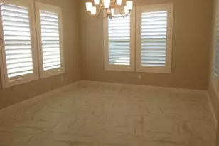 1916 Silver Point Ct, Friendswood, TX 77546 - Photo 8