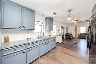 271 Trails End Dr, Cleveland, TX 77328 - Photo 28