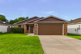 9022 Barracuda Dr, Texas City, TX 77591 - Photo 1