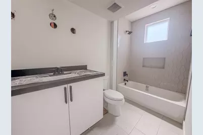 11606 Royal Parkside Place, Houston, TX 77082 - Photo 36