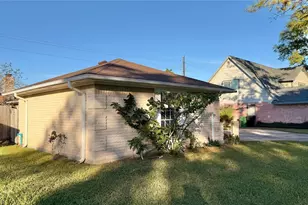 5702 Arncliffe Dr, Houston, TX 77088 - Photo 8