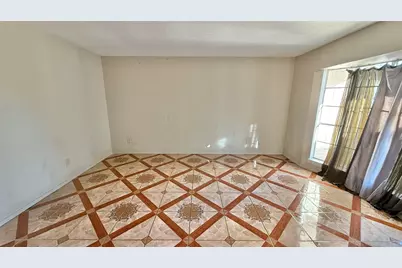 5702 Arncliffe Drive, Houston, TX 77088 - Photo 20