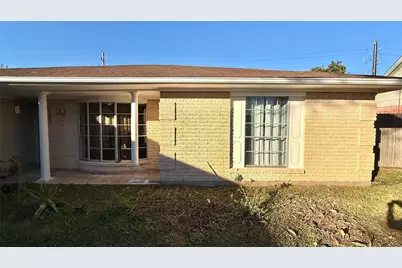 5702 Arncliffe Drive, Houston, TX 77088 - Photo 30