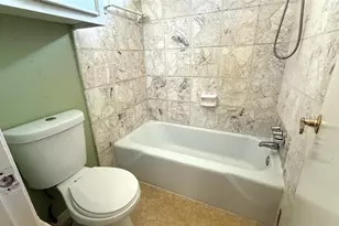 5702 Arncliffe Dr, Houston, TX 77088 - Photo 22