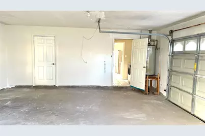 5702 Arncliffe Drive, Houston, TX 77088 - Photo 28