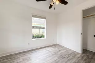 725 E 32nd St, Houston, TX 77022 - Photo 12