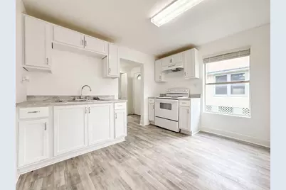 725 E 32nd Street, Houston, TX 77022 - Photo 8