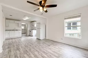 725 E 32nd St, Houston, TX 77022 - Photo 6
