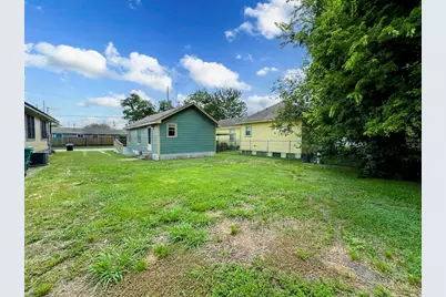 725 E 32nd Street, Houston, TX 77022 - Photo 20