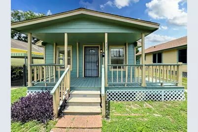725 E 32nd Street, Houston, TX 77022 - Photo 1