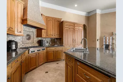 11927 Waterford Estates Court, Tomball, TX 77377 - Photo 18