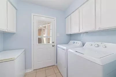 17 April Point Drive N, Conroe, TX 77356 - Photo 16