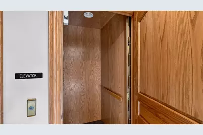 210 E Highway 79, Franklin, TX 77856 - Photo 20