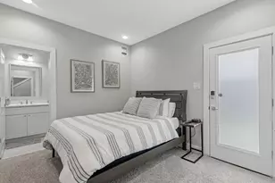 8311 Brecha Ln, Houston, TX 77055 - Photo 12