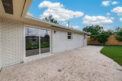 10966 Shadow Wood Dr, Houston, TX 77043 - Photo 28