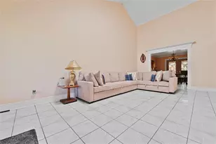 910 Avenue J, South Houston, TX 77587 - Photo 2