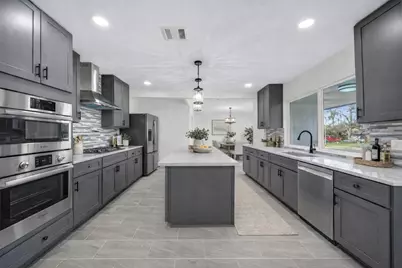 5025 De Milo Drive, Houston, TX 77092 - Photo 8