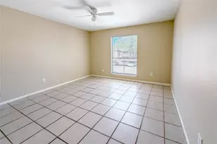 8529 Hearth Dr, Houston, TX 77054 - Photo 12