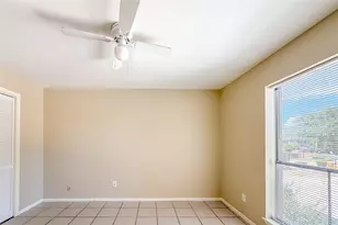8529 Hearth Dr, Houston, TX 77054 - Photo 14