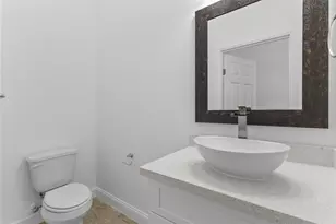 7805 Farnsworth St, Houston, TX 77022 - Photo 16