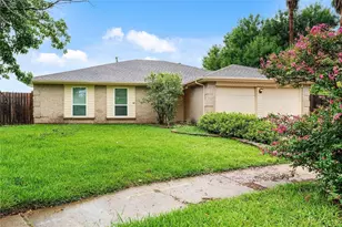 13418 Cricket Wood Cir, Houston, TX 77082 - Photo 2
