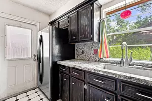 2027 Shadow Rock Dr, Houston, TX 77339 - Photo 18