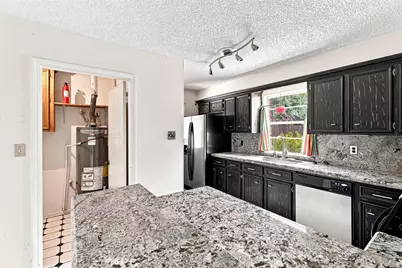 2027 Shadow Rock Drive, Houston, TX 77339 - Photo 16